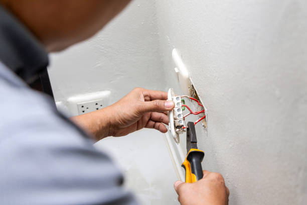 Best Circuit Breaker Repair  in Walnut Park, CA